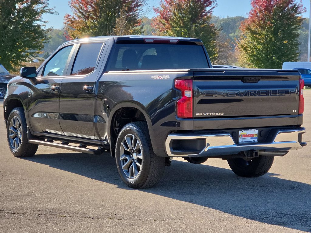 Used 2024 Chevrolet Silverado 1500 LT AWD/4WD image 5