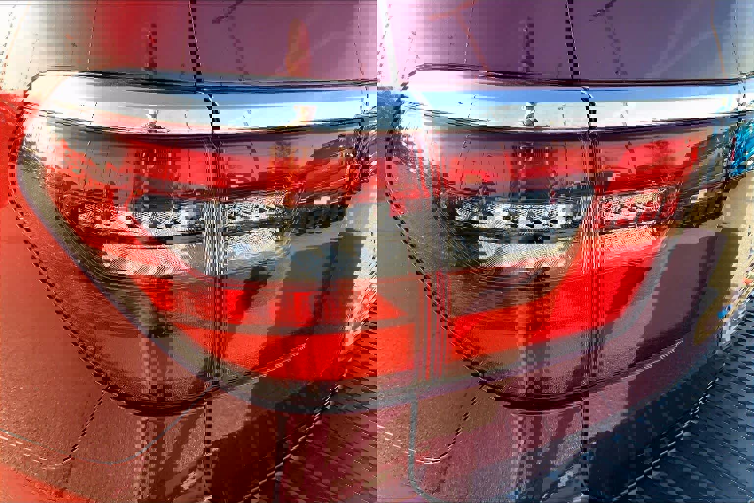 Used 2023 Nissan Armada Platinum w/ Captain's Chairs Package image 27