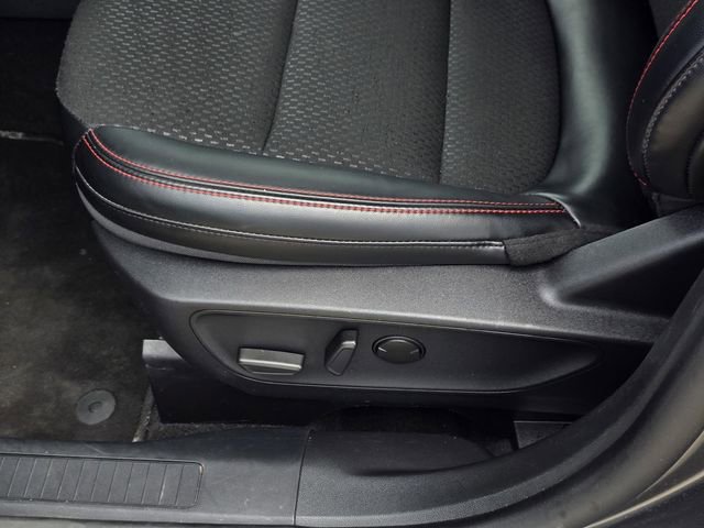 Certified 2025 Ford Escape ST-Line AWD/4WD image 29