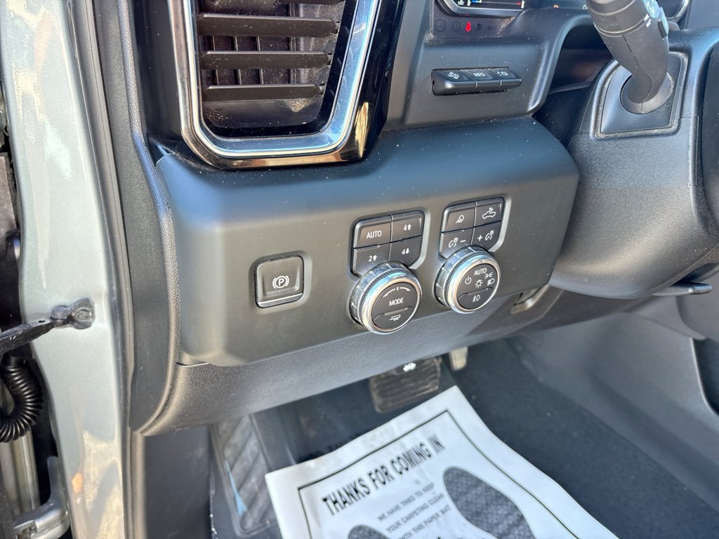 Used 2024 GMC Sierra 2500 Denali Ultimate AWD/4WD image 30
