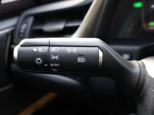 Used 2021 Lexus ES 300h w/ Luxury Package FWD image 14
