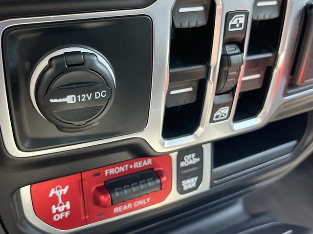 Used 2023 Jeep Gladiator Rubicon w/ Cold Weather Group AWD/4WD image 36