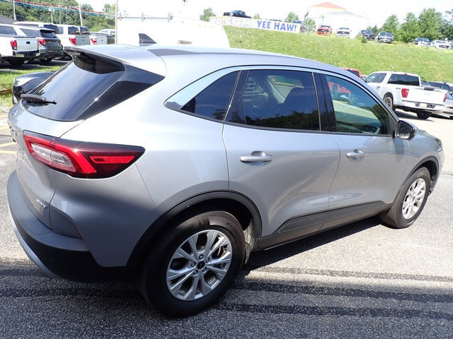 Certified 2023 Ford Escape Active AWD/4WD image 8