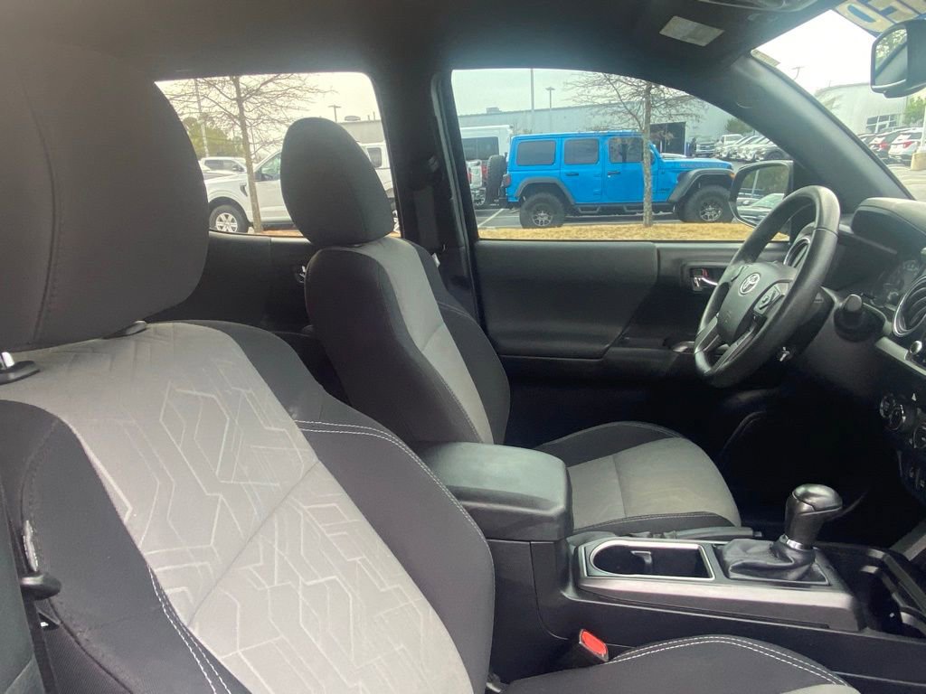 Used 2022 Toyota Tacoma TRD Off-Road w/ Technology Package image 28