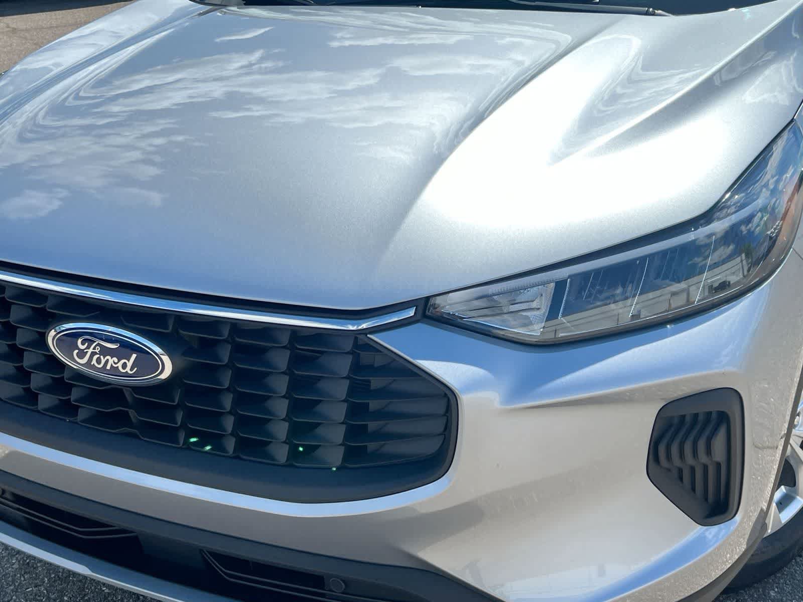 Certified 2024 Ford Escape Active AWD/4WD image 11