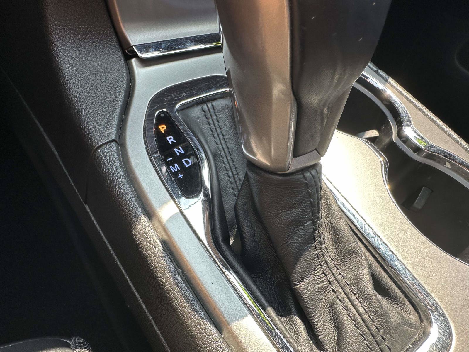 Used 2019 Jeep Grand Cherokee Limited AWD/4WD image 22