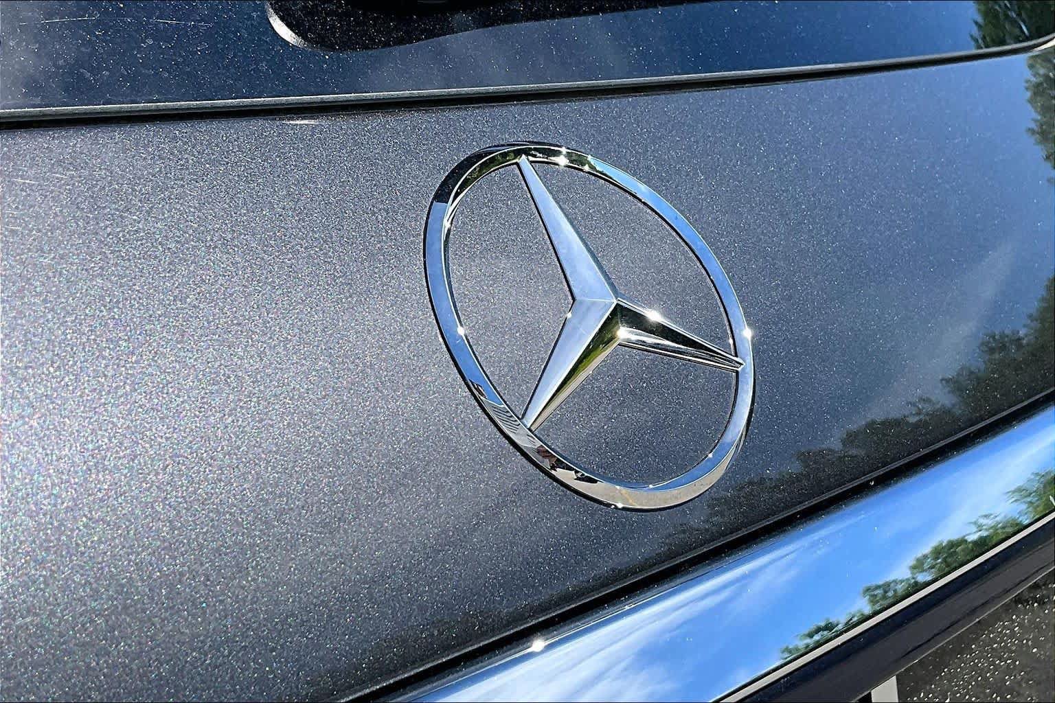 Used 2024 Mercedes-Benz GLC 300 4MATIC image 33