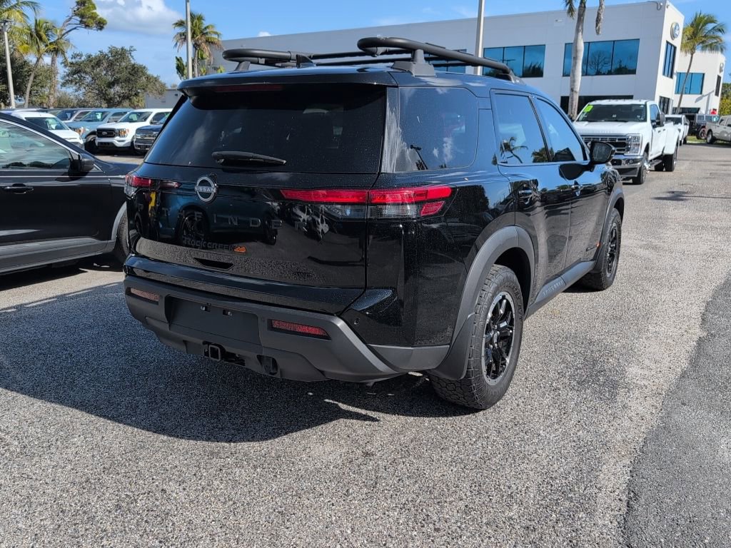 Used 2024 Nissan Pathfinder Rock Creek image 3