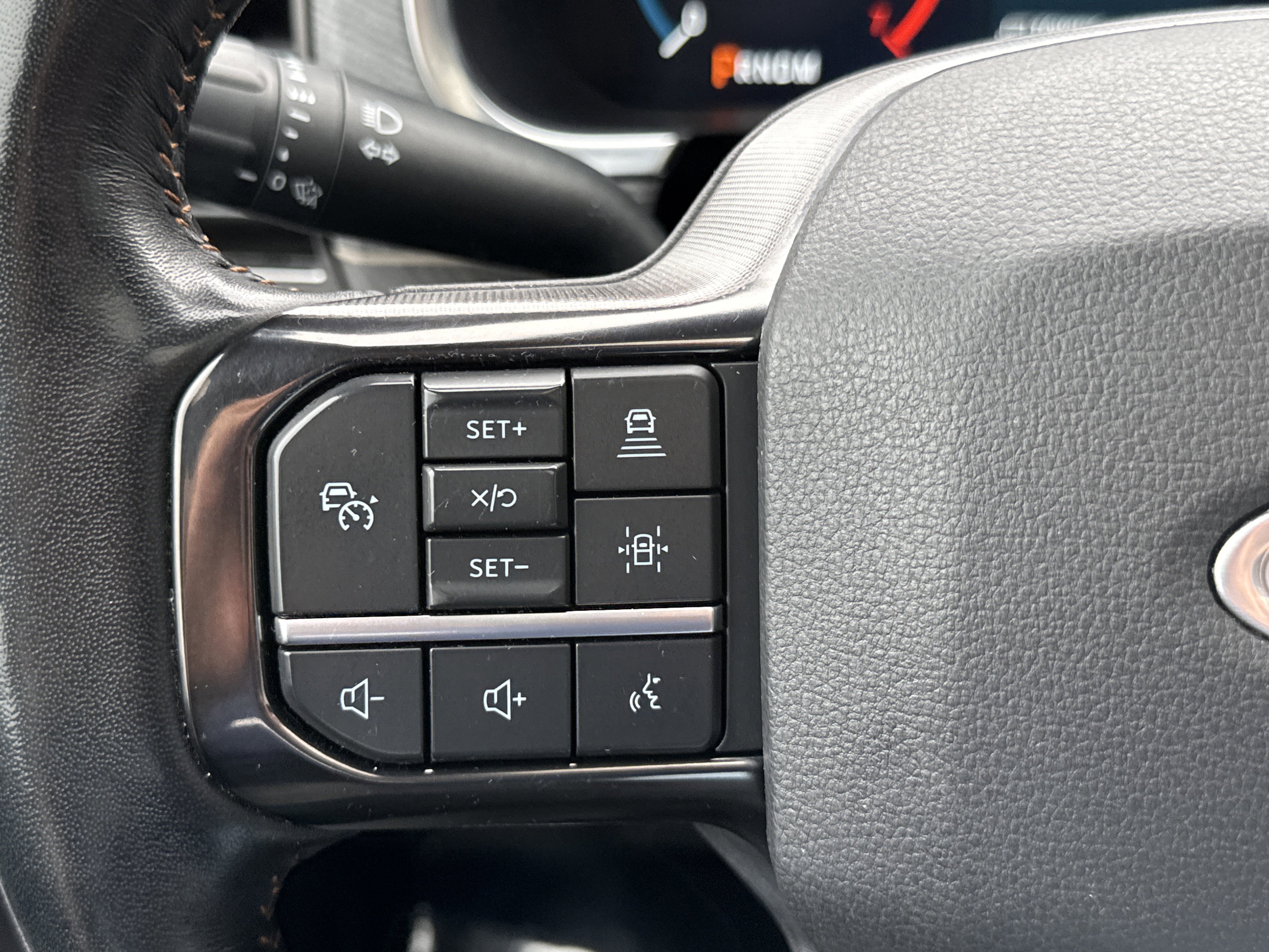 Certified 2023 Ford F150 Platinum w/ Equipment Group 701A High image 19