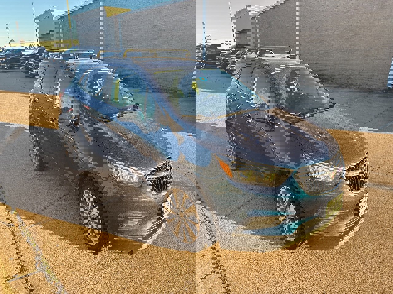 Used 2020 Buick Encore Preferred image 4