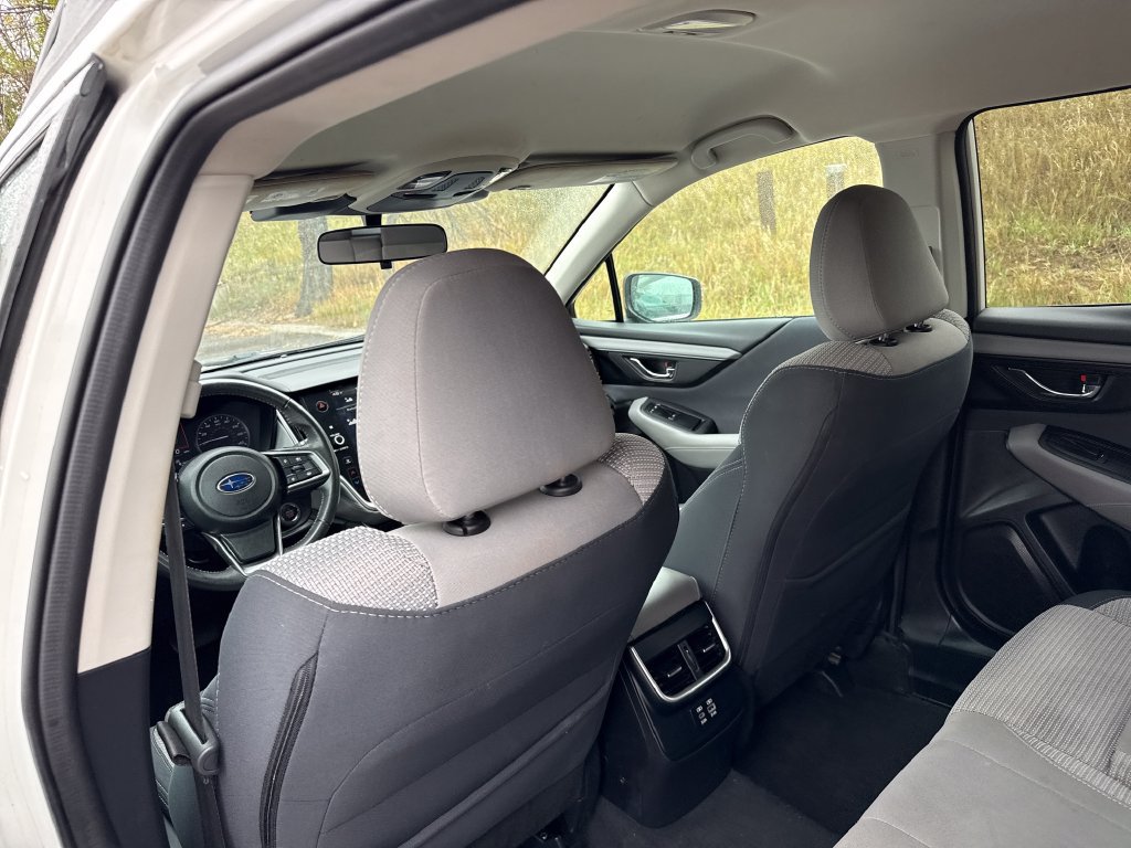 Used 2023 Subaru Outback Premium AWD/4WD image 33