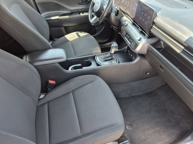 Used 2025 Hyundai Kona SEL FWD image 25