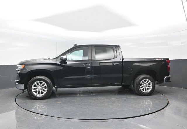 Used 2023 Chevrolet Silverado 1500 LT AWD/4WD image 4