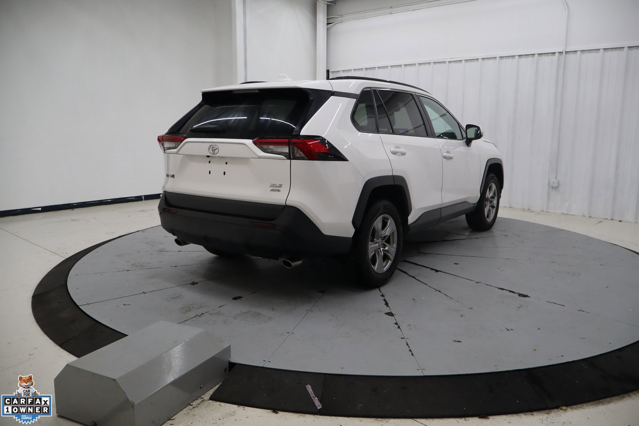 Used 2024 Toyota RAV4 XLE AWD/4WD image 4