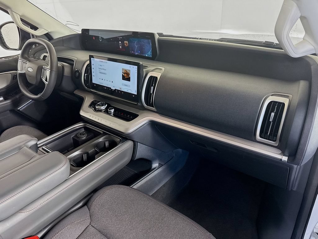 Certified 2025 Ford Expedition Max Active AWD/4WD image 29