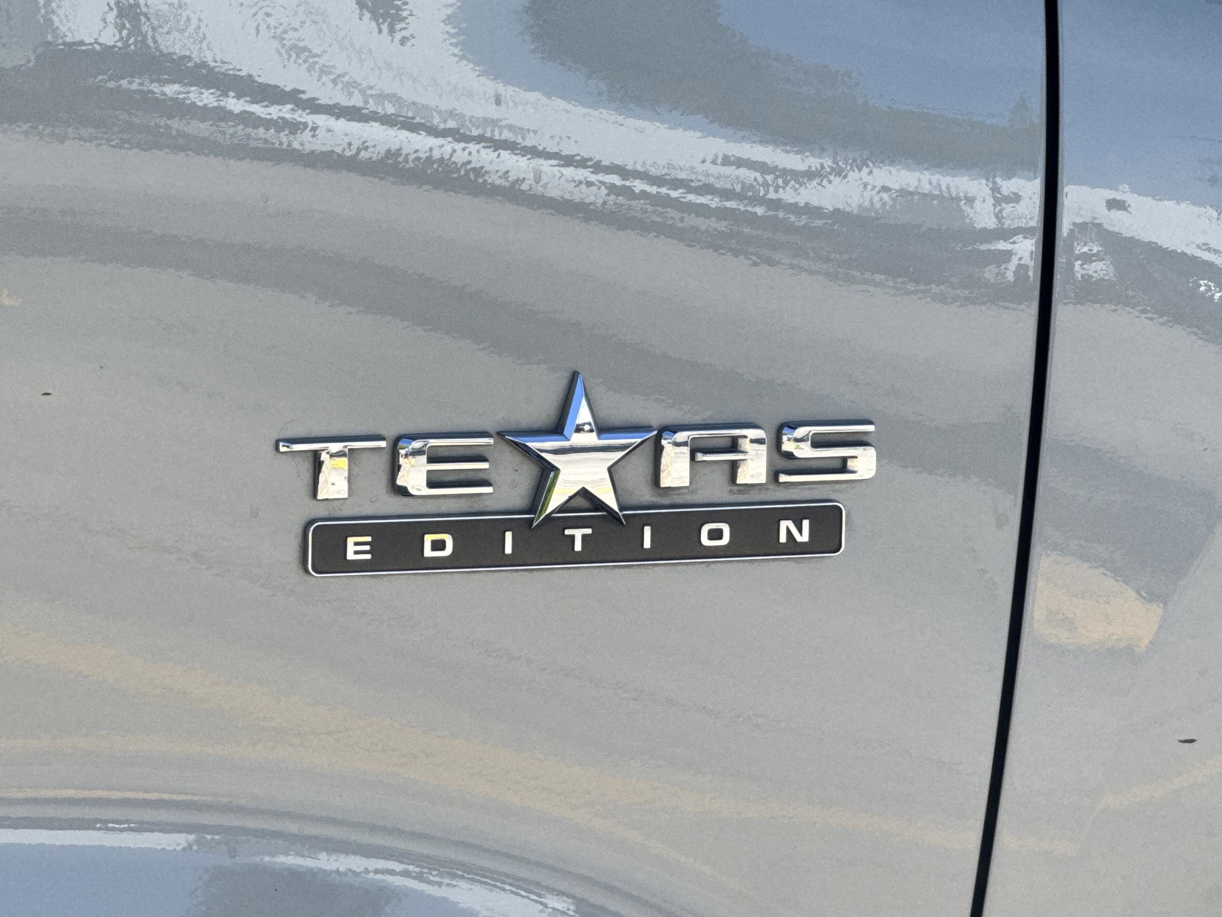 Used 2024 Chevrolet Silverado 1500 LT image 4