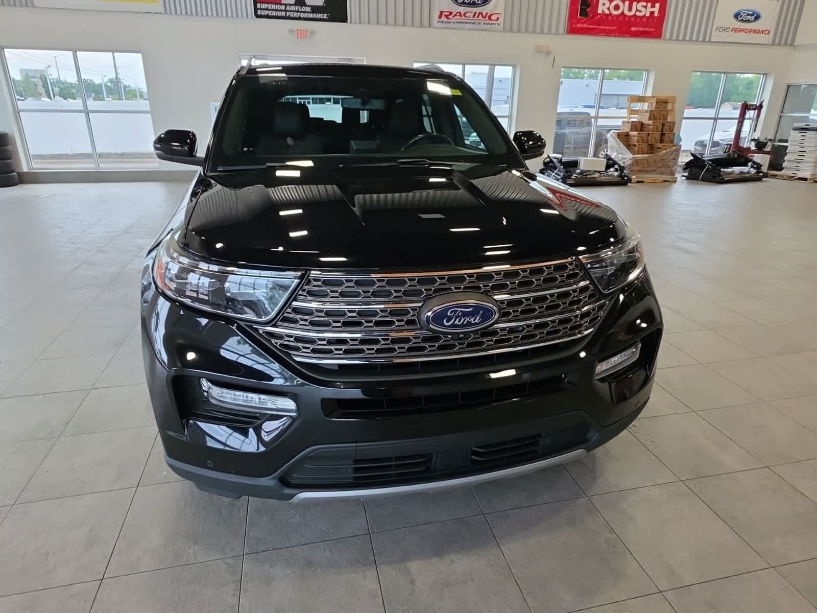 Certified 2022 Ford Explorer King Ranch w/ Class IV Trailer Tow Package AWD/4WD image 3