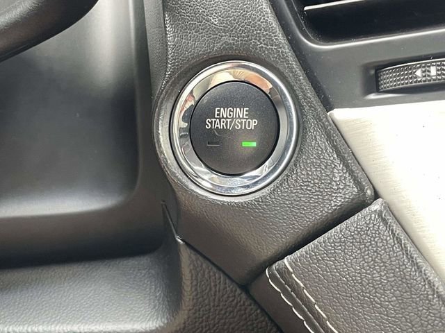 Used 2019 GMC Yukon XL Denali w/ Denali Ultimate Package AWD/4WD image 32