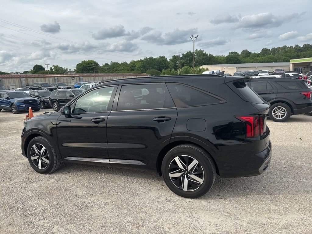 Used 2022 Kia Sorento S FWD image 9