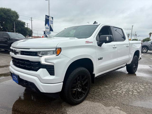 Used 2023 Chevrolet Silverado 1500 RST AWD/4WD image 7
