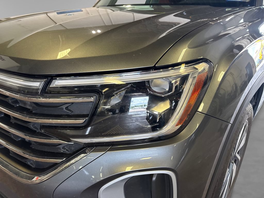 Used 2025 Volkswagen Atlas SE AWD/4WD image 20