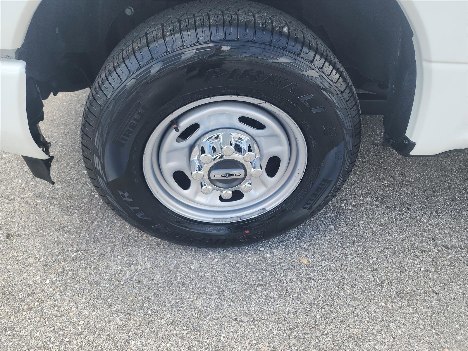Certified 2019 Ford F250 XL w/ XL Value Package RWD image 9