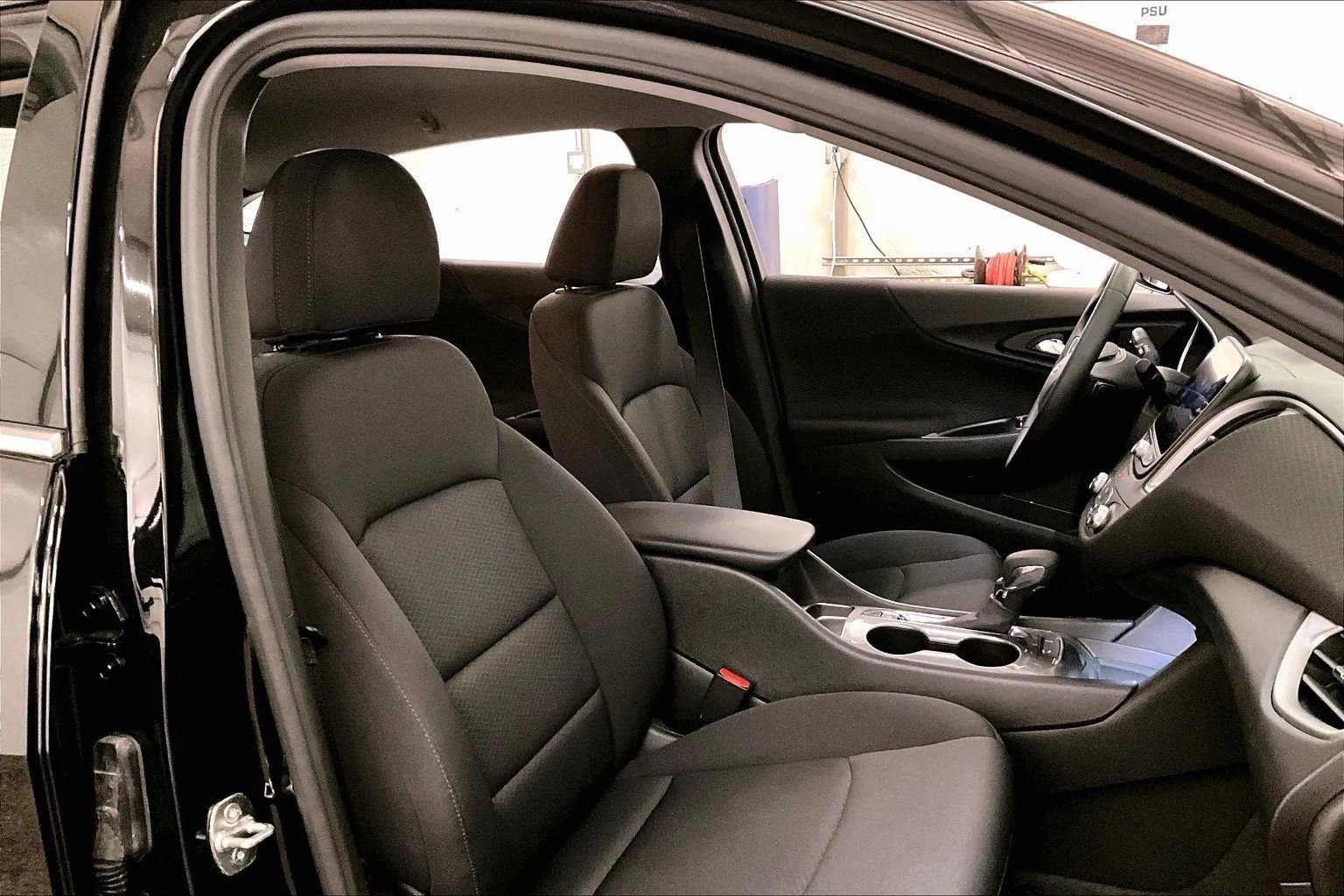 Used 2024 Chevrolet Malibu RS image 7