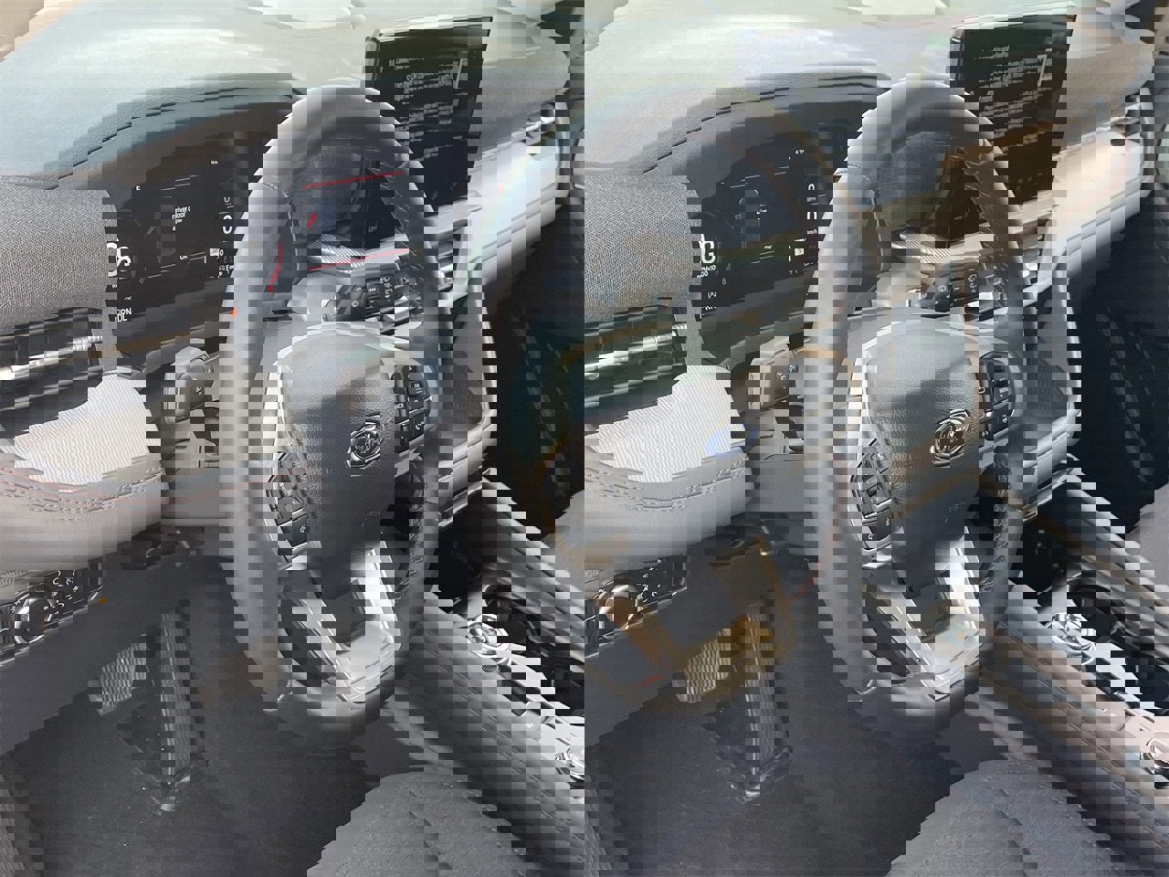 Certified 2025 Ford Explorer Active image 23