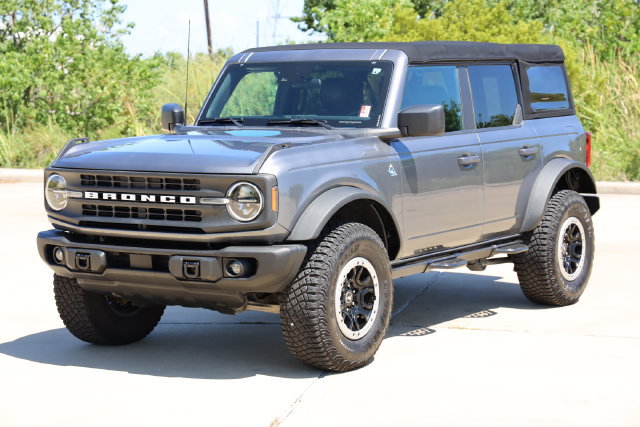 Certified 2022 Ford Bronco Black Diamond w/ Sasquatch Package AWD/4WD image 3