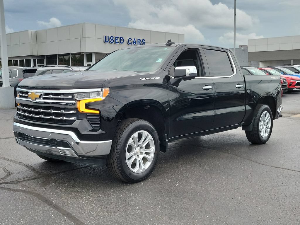 Used 2022 Chevrolet Silverado 1500 LTZ w/ LTZ Convenience Package II AWD/4WD image 8