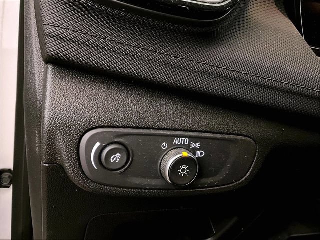 Used 2024 Chevrolet TrailBlazer LS FWD image 30
