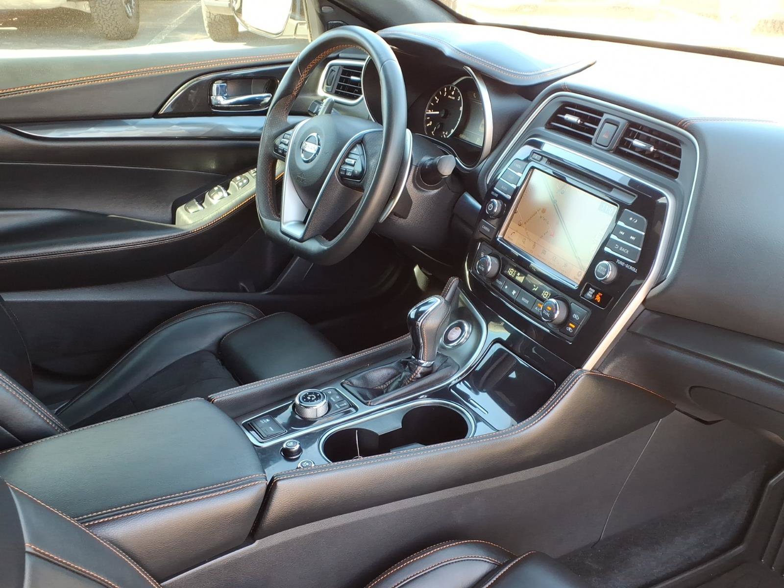 Used 2020 Nissan Maxima SR FWD image 10