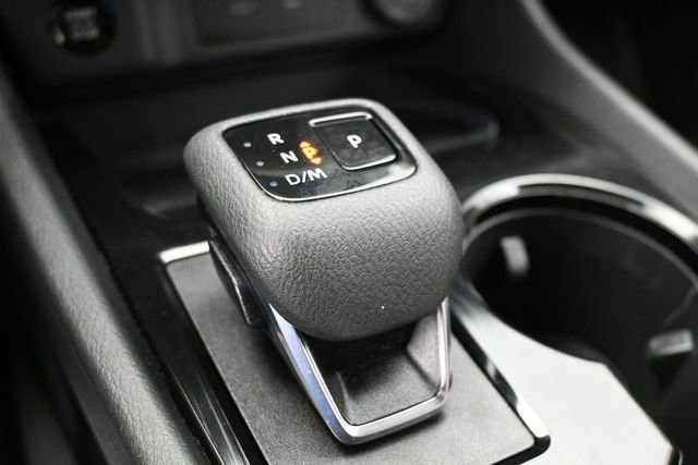 Used 2025 Nissan Rogue SV FWD image 22