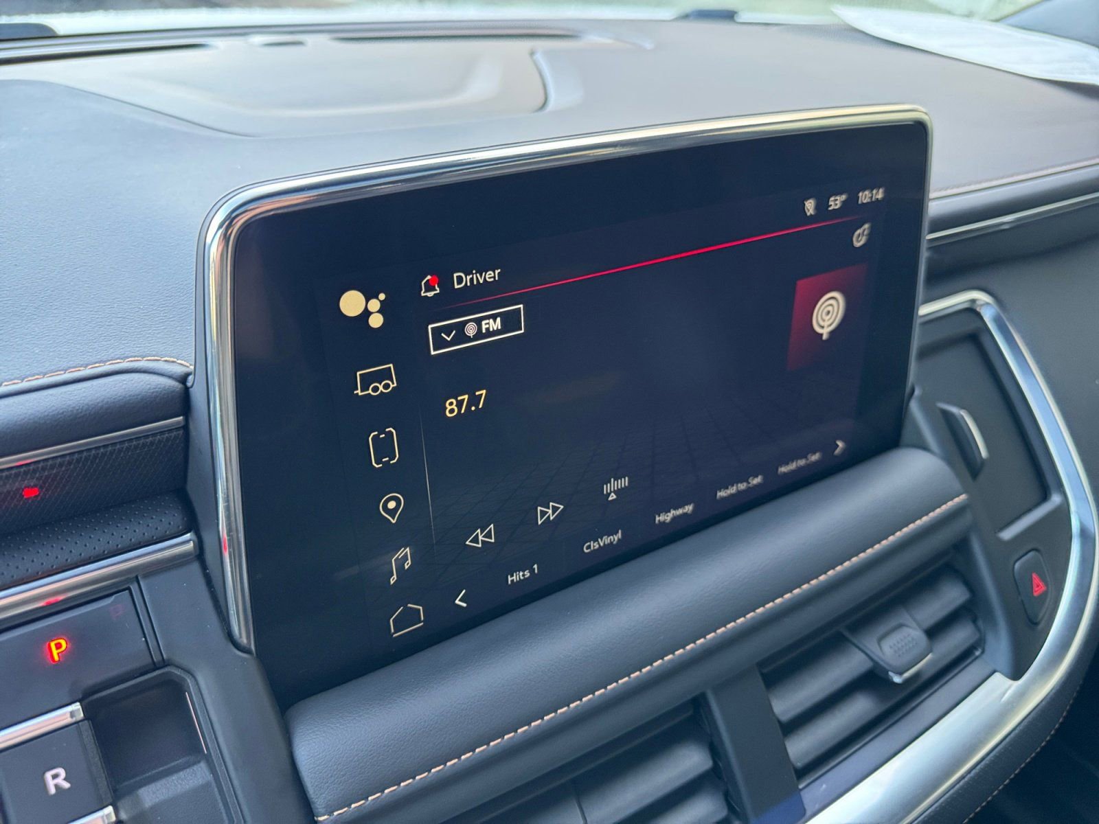 Used 2022 GMC Yukon XL AT4 image 30