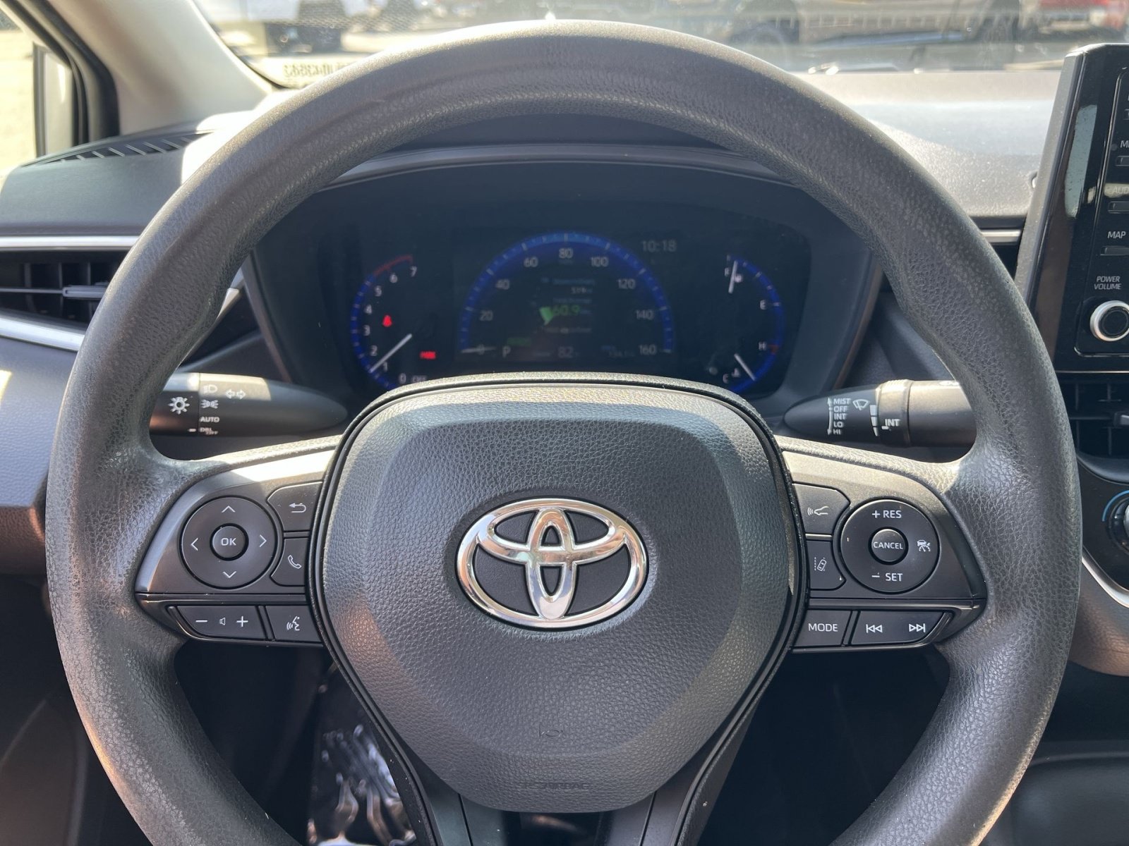 Used 2022 Toyota Corolla LE FWD image 16