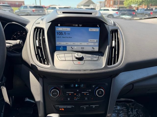 Certified 2018 Ford Escape SE w/ SE Sync 3 Package AWD/4WD image 17