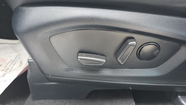 Certified 2025 Ford Explorer ST-Line w/ ST-Line Street Pack image 18