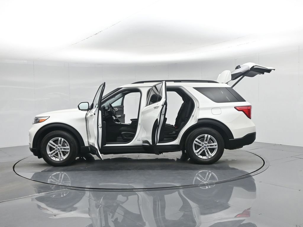 Certified 2023 Ford Explorer XLT image 60