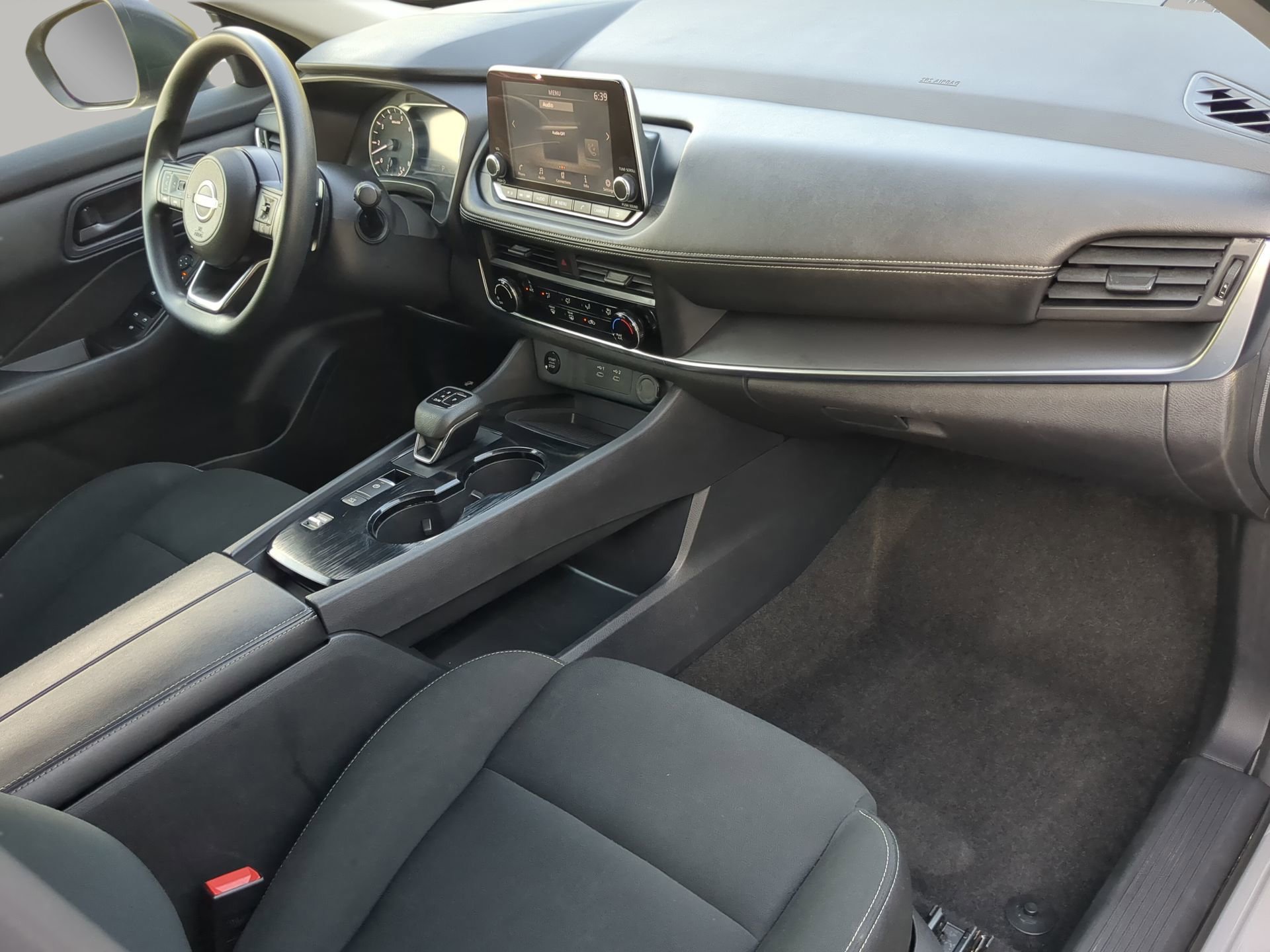 Used 2024 Nissan Rogue S FWD image 47