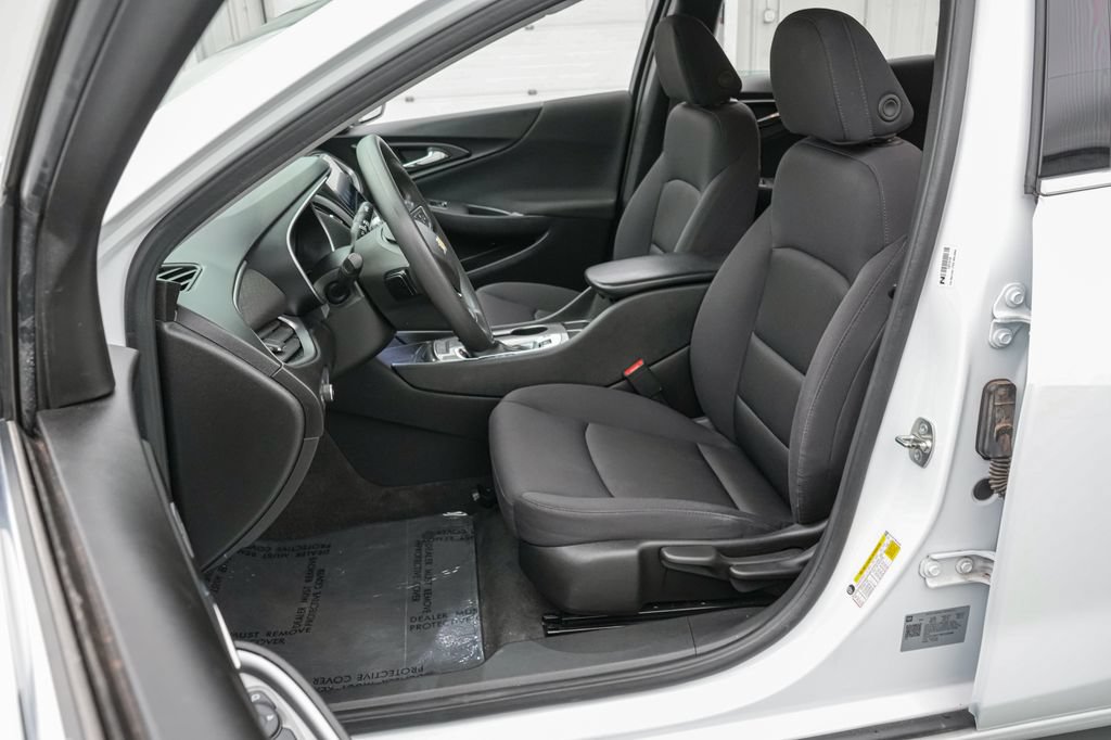 Used 2024 Chevrolet Malibu LS FWD image 11