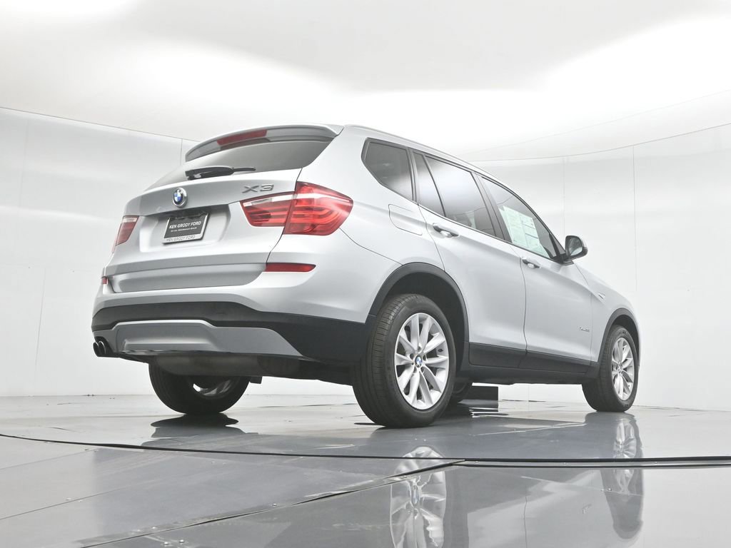 Used 2017 BMW X3 xDrive28i image 16