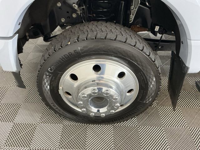 Certified 2024 Ford F450 Platinum w/ FX4 Off-Road Package AWD/4WD image 35