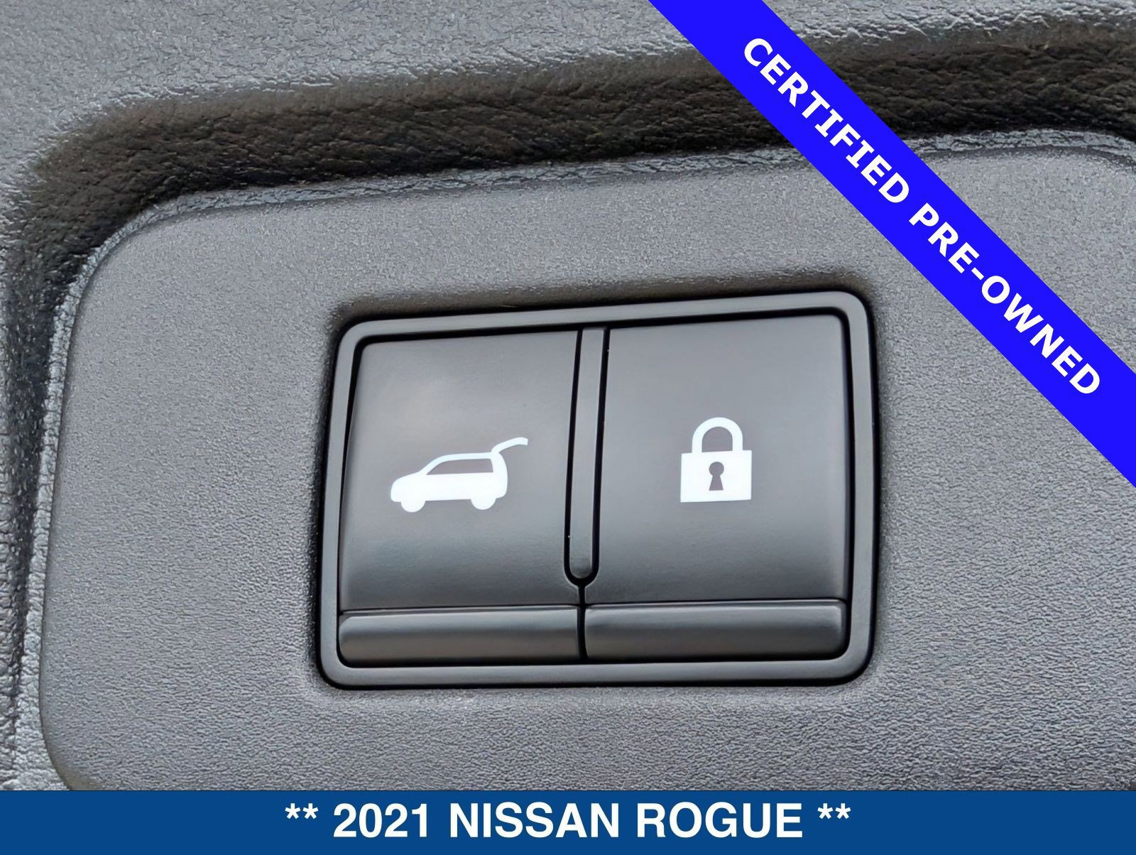 Used 2021 Nissan Rogue Platinum image 14