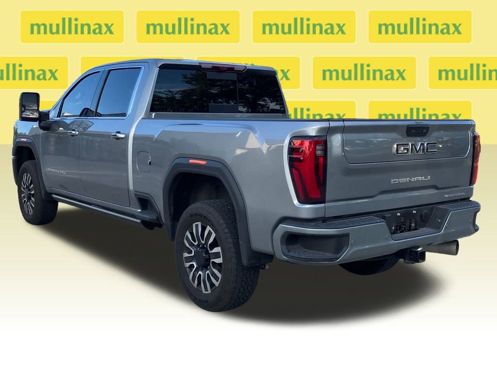 Used 2025 GMC Sierra 2500 Denali Ultimate w/ Max Trailering Package image 3