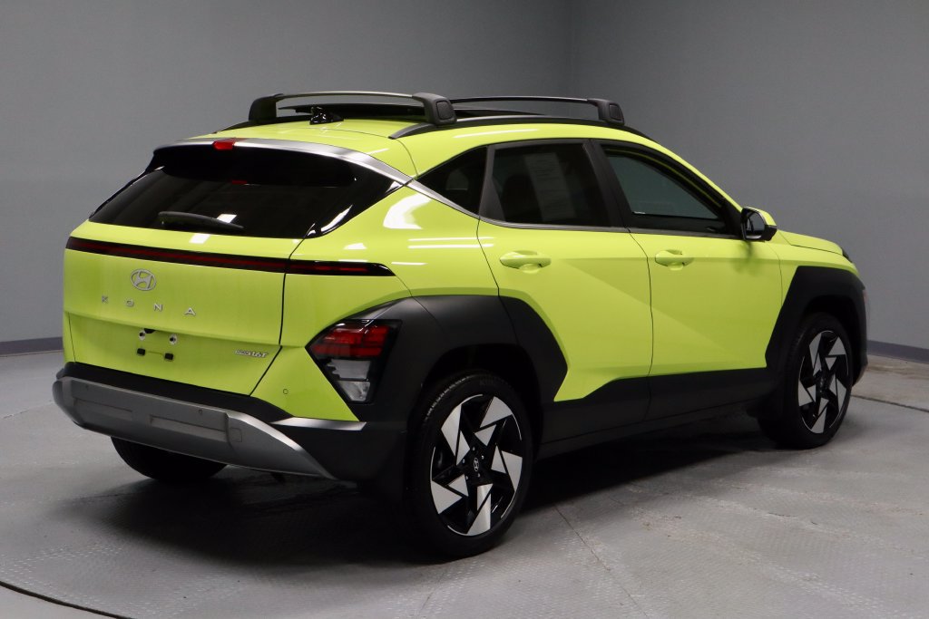 Used 2024 Hyundai Kona Limited AWD/4WD image 13