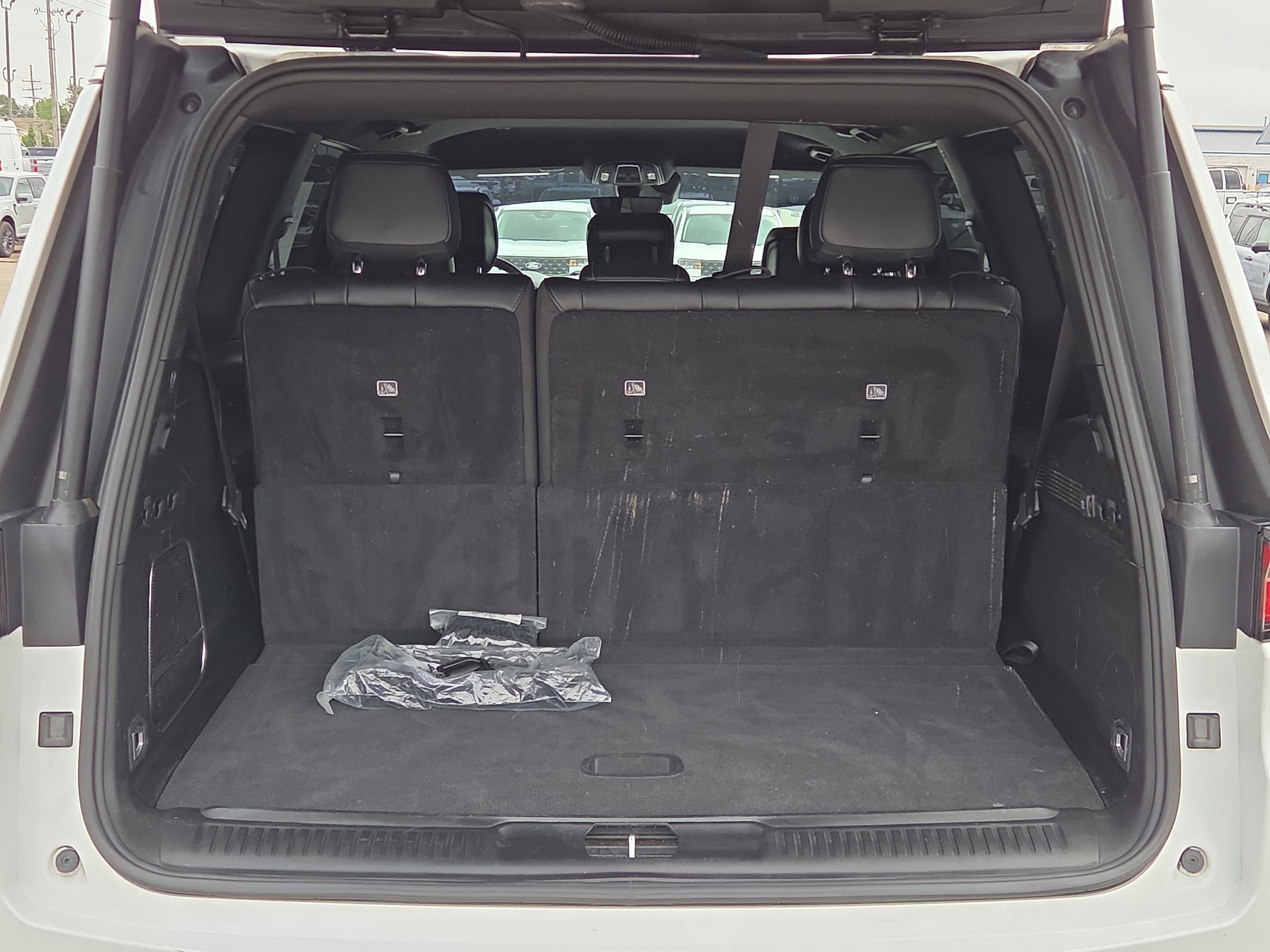 Used 2022 Jeep Wagoneer Series I RWD image 15