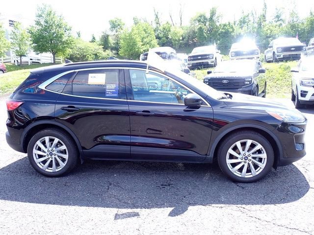 Certified 2022 Ford Escape Titanium w/ Titanium Elite Package AWD/4WD image 10