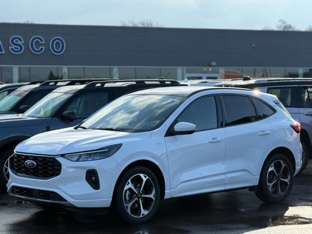 Certified 2023 Ford Escape ST-Line Select w/ Tech Pack #2 video 2