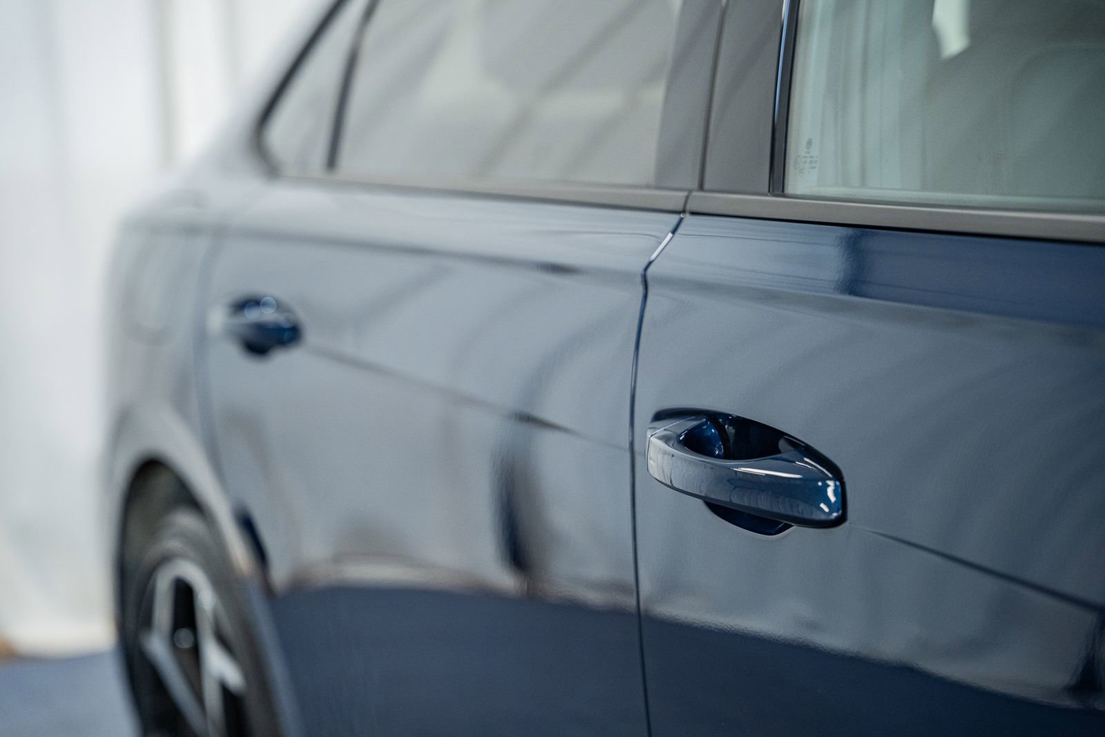 Used 2021 Volkswagen Passat 2.0T R-Line image 17