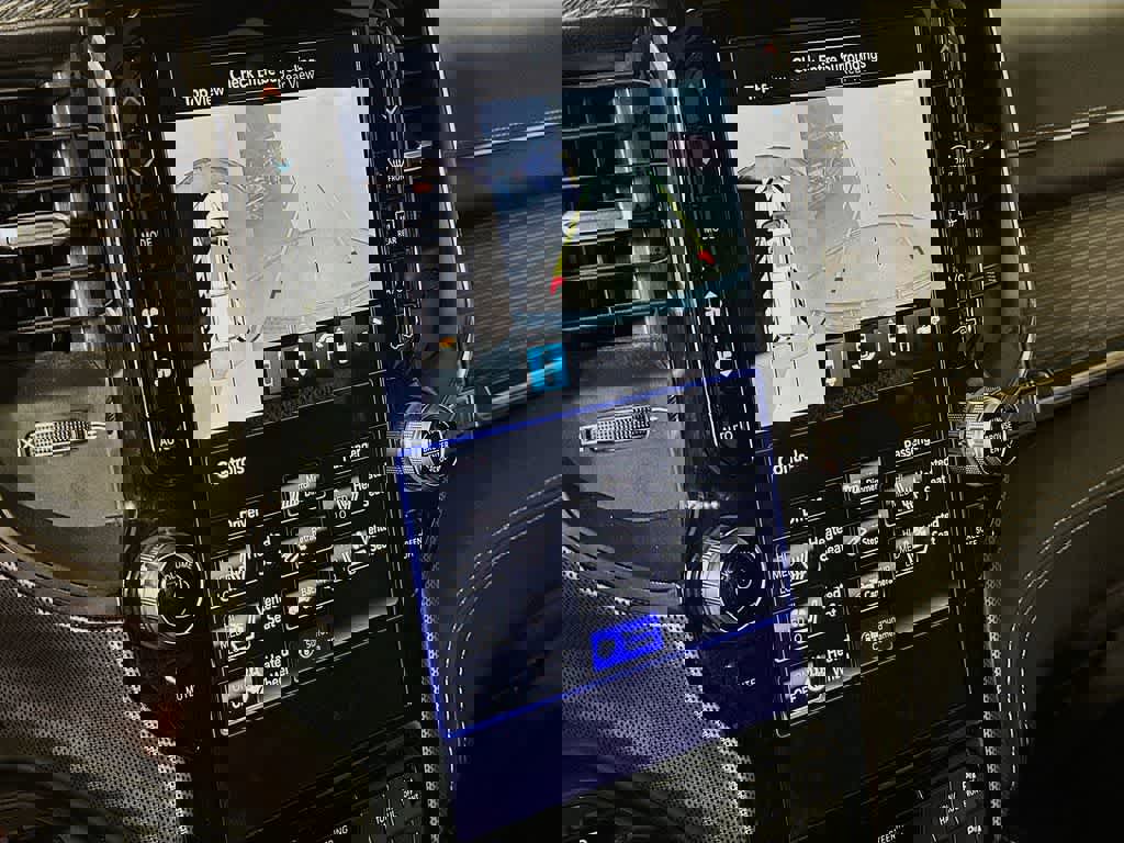 Used 2021 RAM 1500 Limited image 28